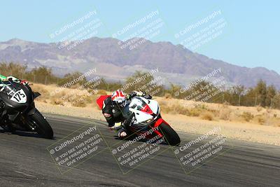 media/Feb-13-2022-SoCal Trackdays (Sun) [[c9210d39ca]]/Turn 7 Inside (1040am)/